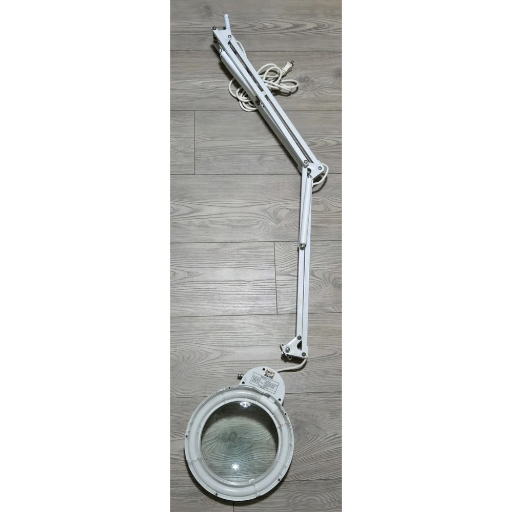 Naturalight UN1030 Incandescent Lamp By Daylight Magnifier Used Tested‎ Working